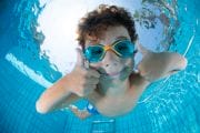 Normas para disfrutar con los niños en la piscina