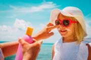Consejos sencillos para proteger a los niños del calor en verano