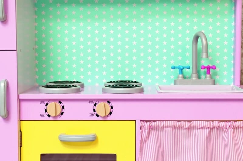 cocina-de-juguete-de-madera-verde-amarilla-rosa